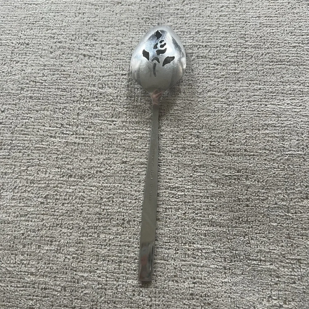 Oneidacraft Deluxe Stainless Lasting Rose Serving Spoon‎ Mid Century Floral